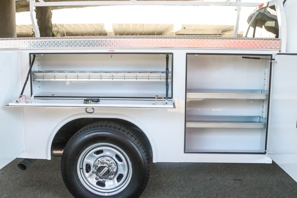 Thumbnail: 2025 Ford F-350 - 16