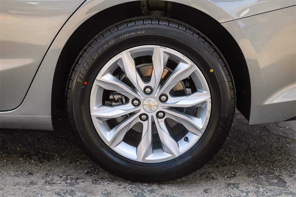 Thumbnail: 2023 Chevrolet Malibu - 10