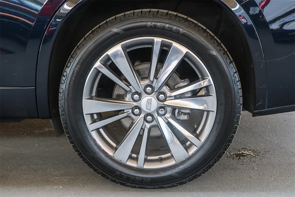 Thumbnail: 2022 Cadillac XT6 - 10