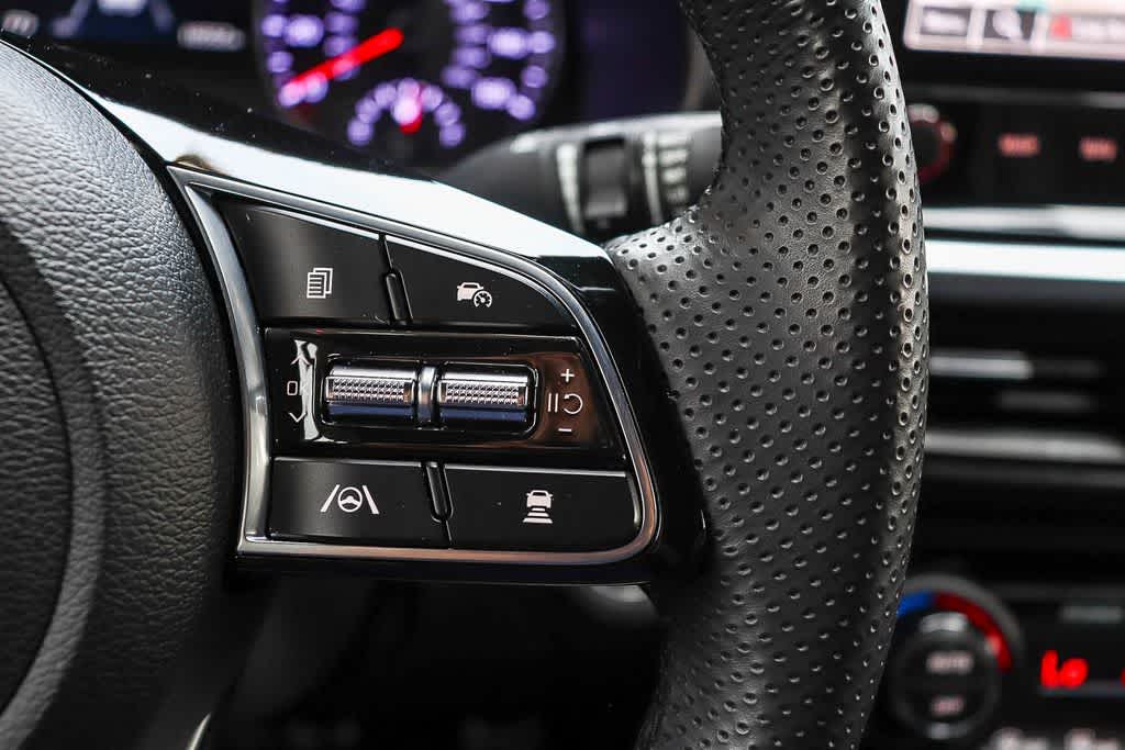 Thumbnail: 2023 Kia Forte - 25