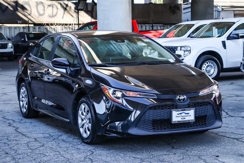 Thumbnail: 2021 Toyota Corolla - 3
