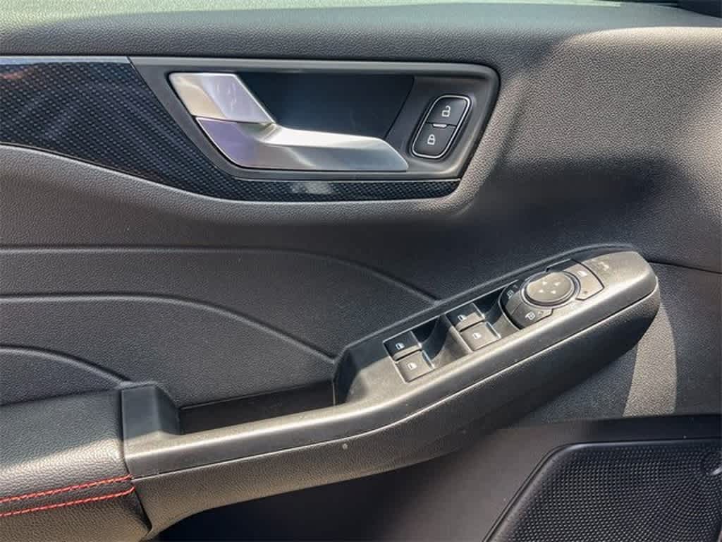 Thumbnail: 2024 Ford Escape - 18