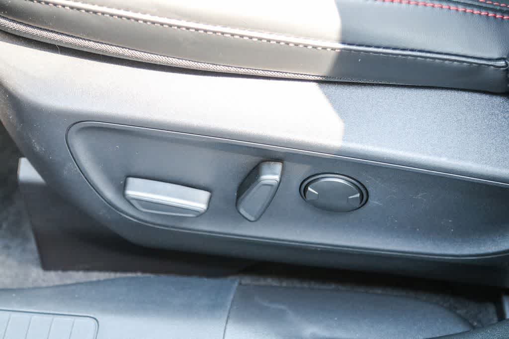 2024 Ford Escape ST-Line - Photo 21