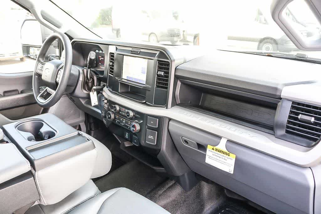 Thumbnail: 2026 Ford F-250 - 21