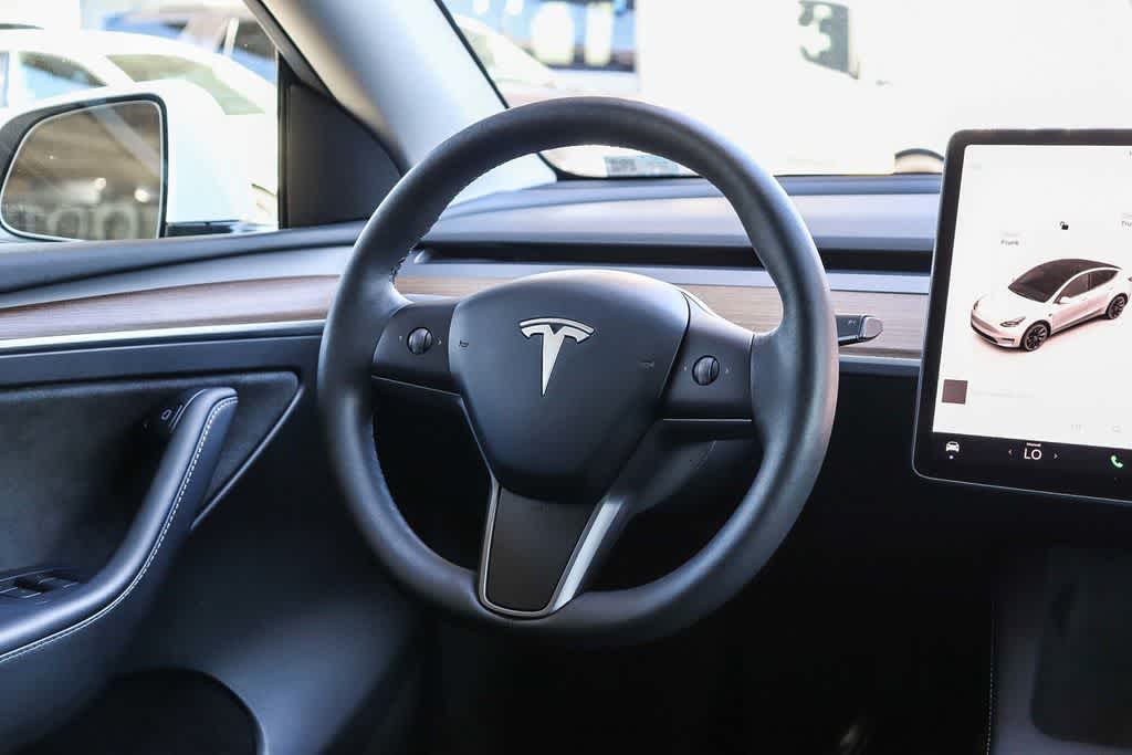 Thumbnail: 2024 Tesla Model Y - 14