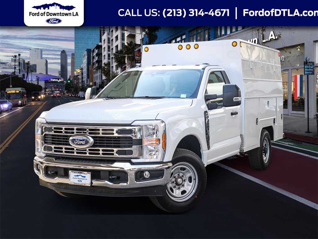 2026 Ford F-350 Chassis Truck Regular Cab 