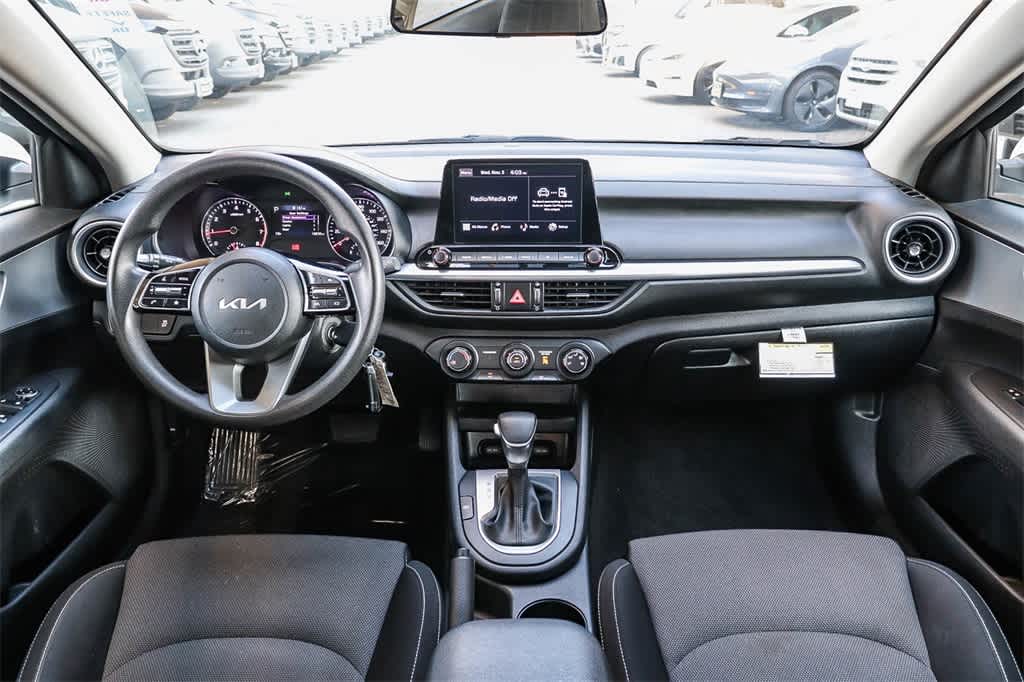 Thumbnail: 2023 Kia Forte - 12