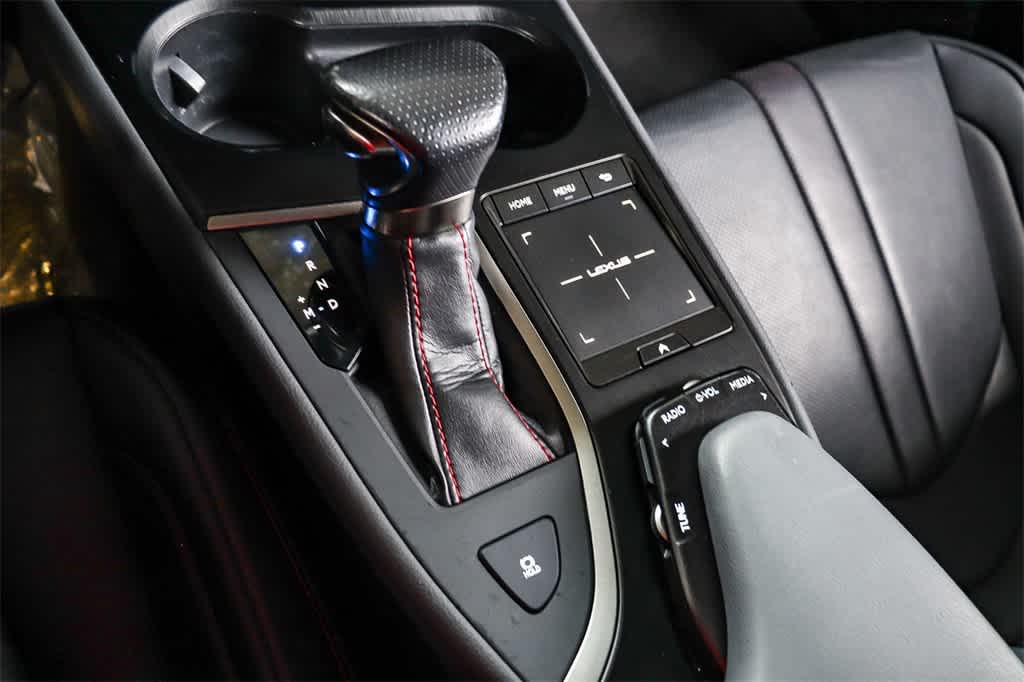 Thumbnail: 2019 Lexus UX - 19