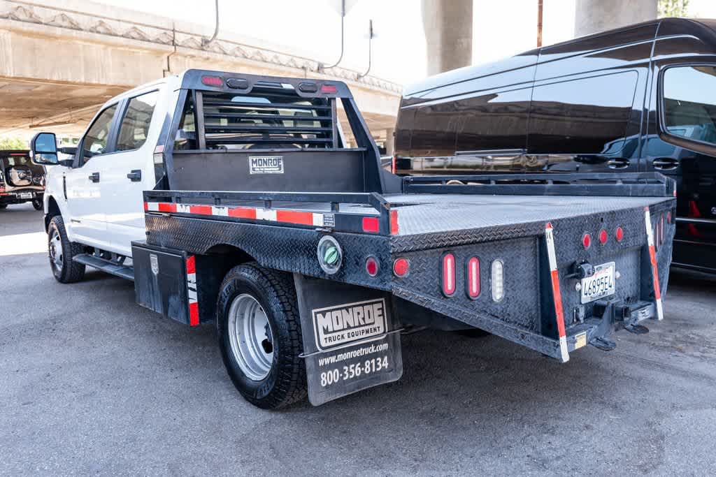 2020 Ford F-350 Super Duty Chassis Cab XL - Photo 6