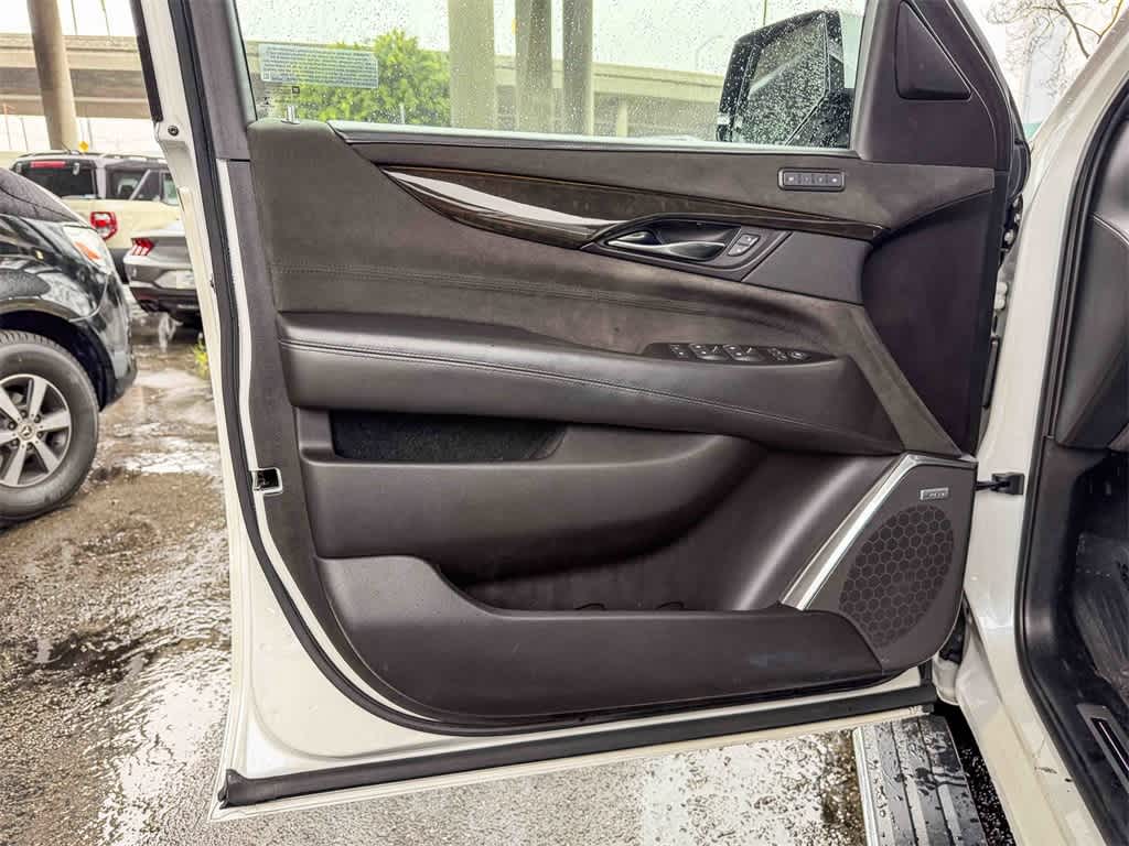 Thumbnail: 2020 Cadillac Escalade - 22