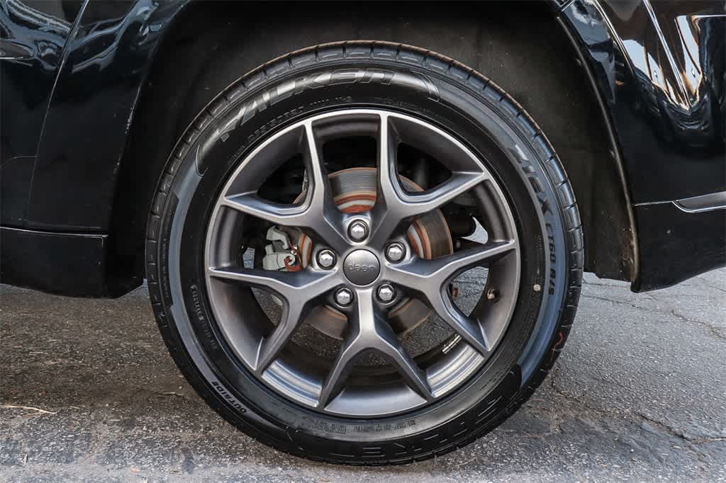 Thumbnail: 2020 Jeep Grand Cherokee - 10