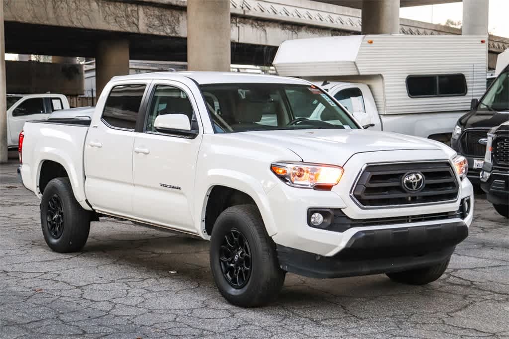 Thumbnail: 2022 Toyota Tacoma - 3