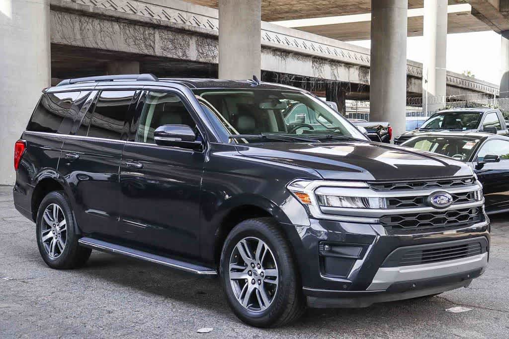 Thumbnail: 2022 Ford Expedition - 3