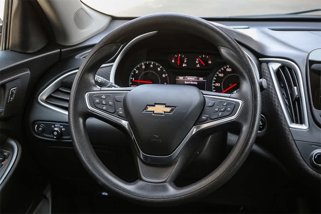 Thumbnail: 2023 Chevrolet Malibu - 15