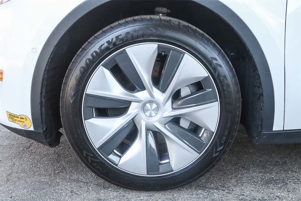 Thumbnail: 2021 Tesla Model Y - 11