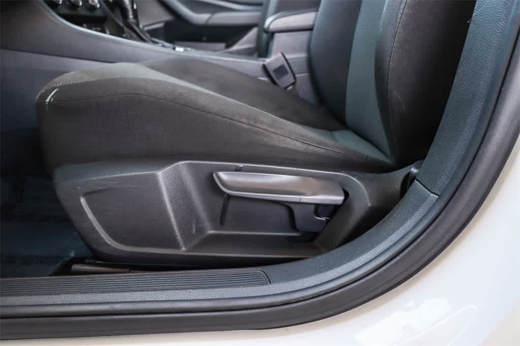 Thumbnail: 2021 Volkswagen Jetta - 21