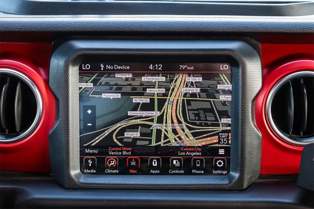 Thumbnail: 2020 Jeep Gladiator - 15