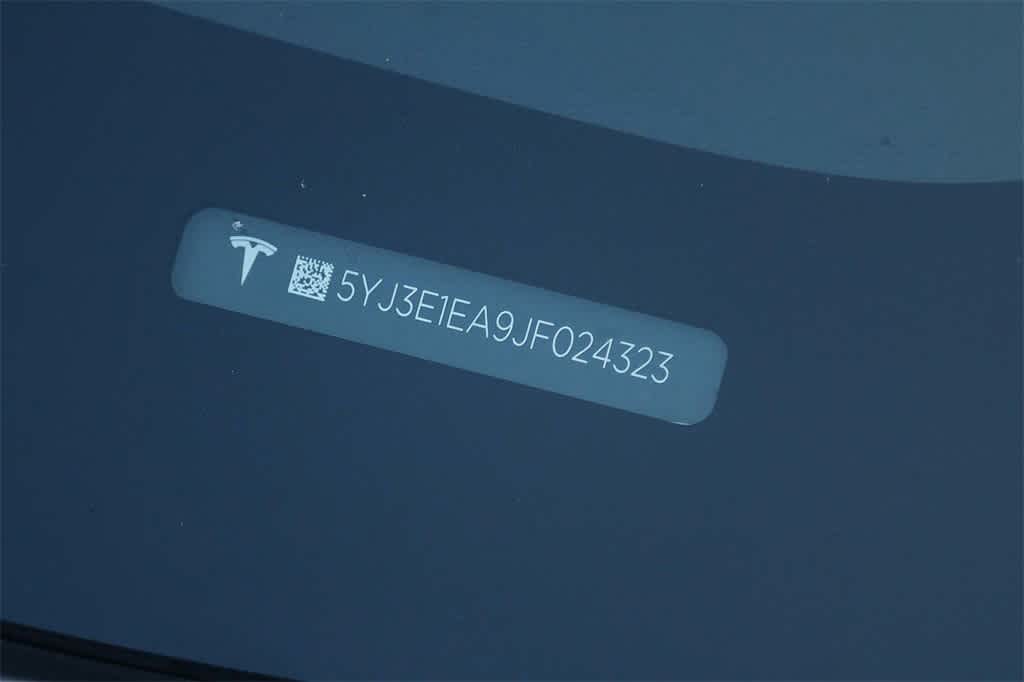 Thumbnail: 2018 Tesla Model 3 - 26