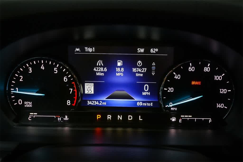 Thumbnail: 2022 Ford Explorer - 25