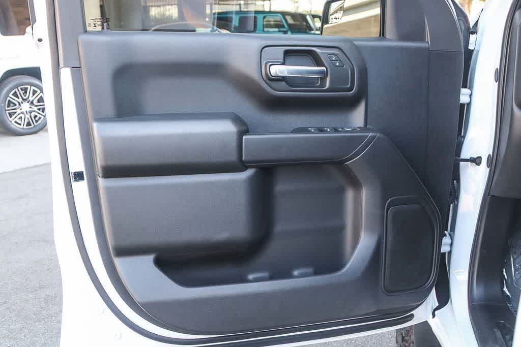 Thumbnail: 2025 Chevrolet Silverado 1500 - 22