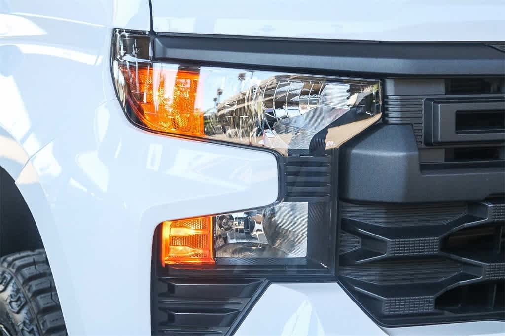 2025 Chevrolet Silverado 1500 Custom Trail Boss photo 4