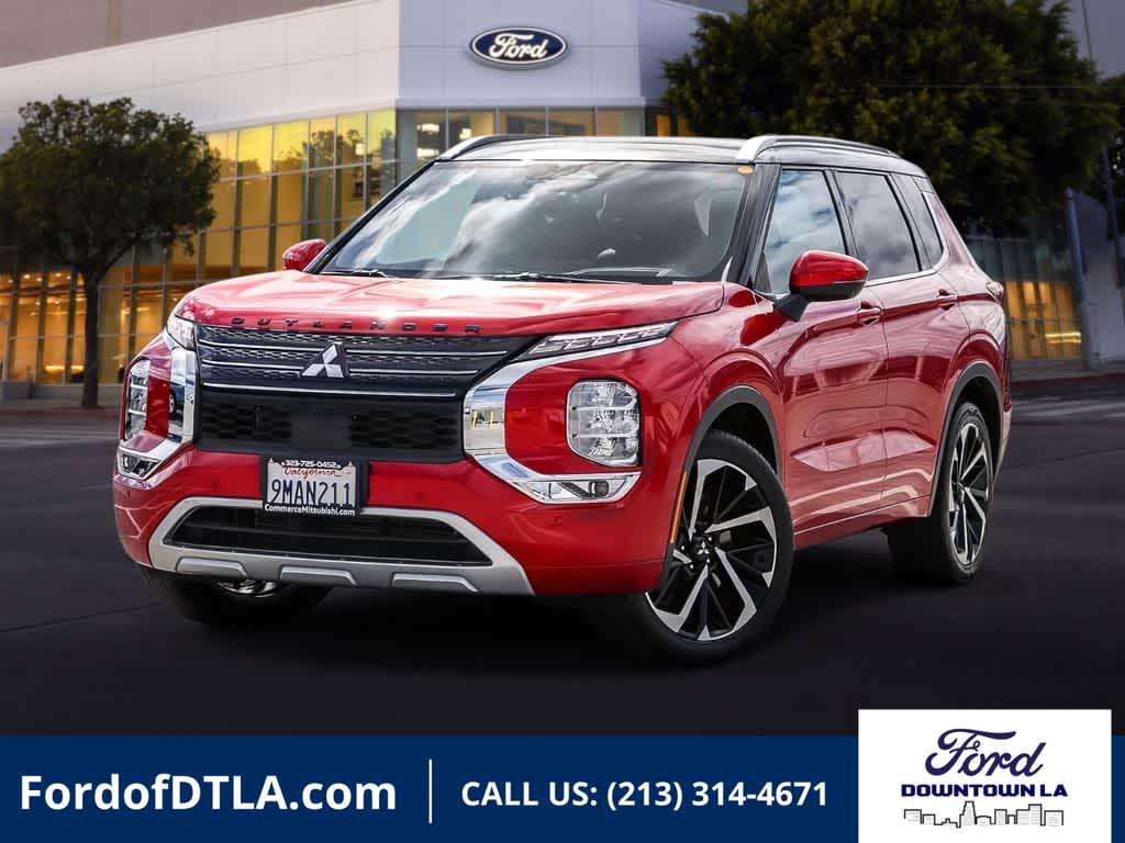2023 Mitsubishi Outlander SEL 2WD's photo
