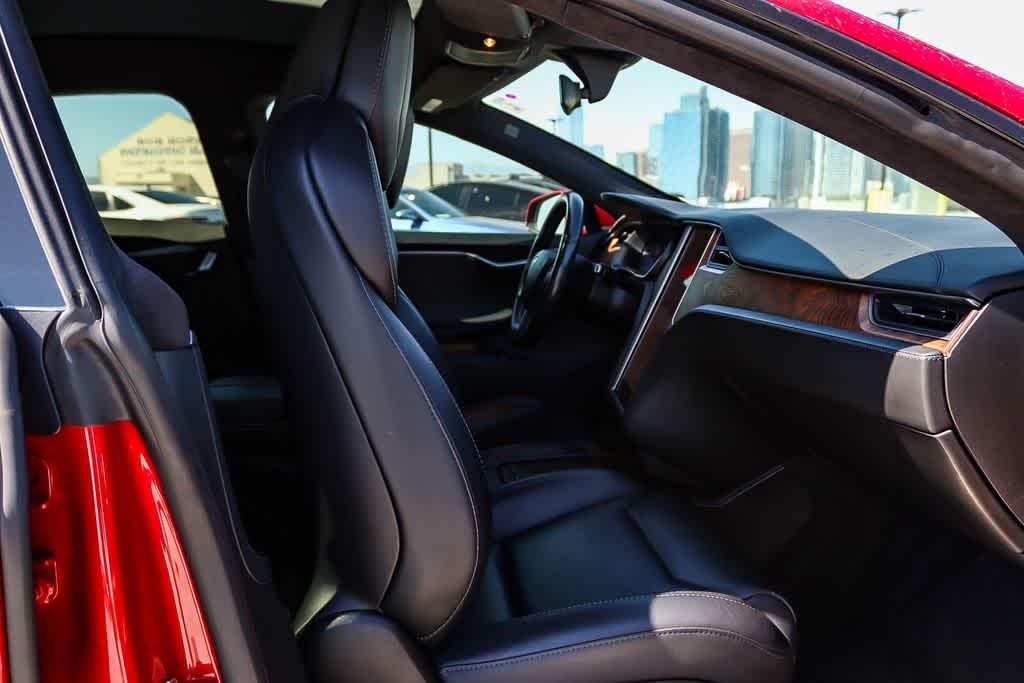 Thumbnail: 2019 Tesla Model S - 15