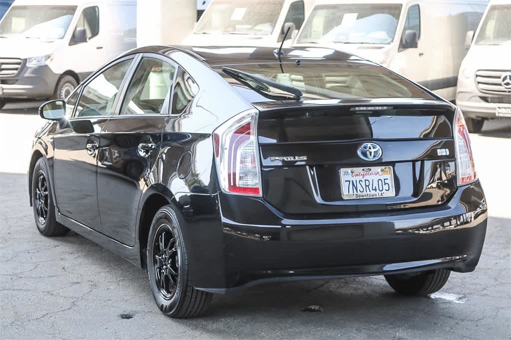 Thumbnail: 2015 Toyota Prius - 8