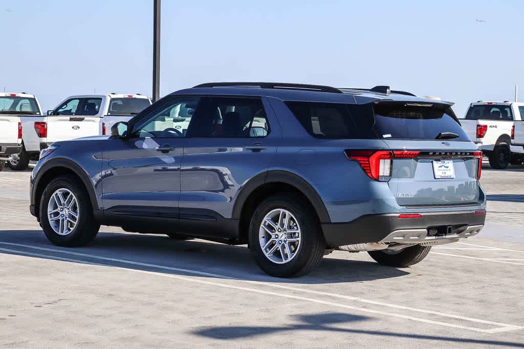 Thumbnail: 2026 Ford Explorer - 6
