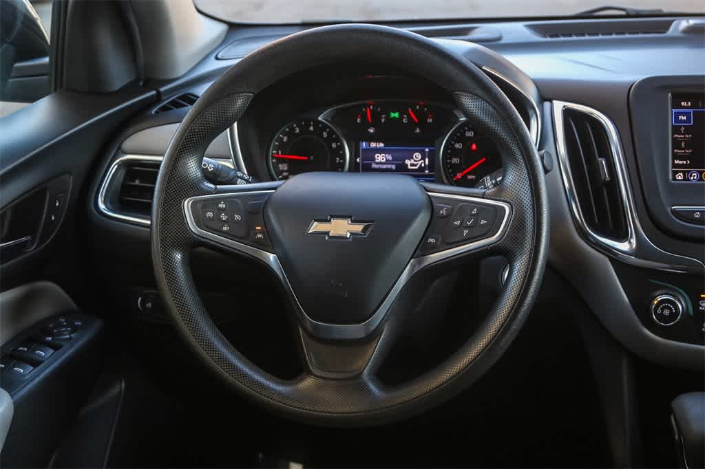 Thumbnail: 2022 Chevrolet Equinox - 16