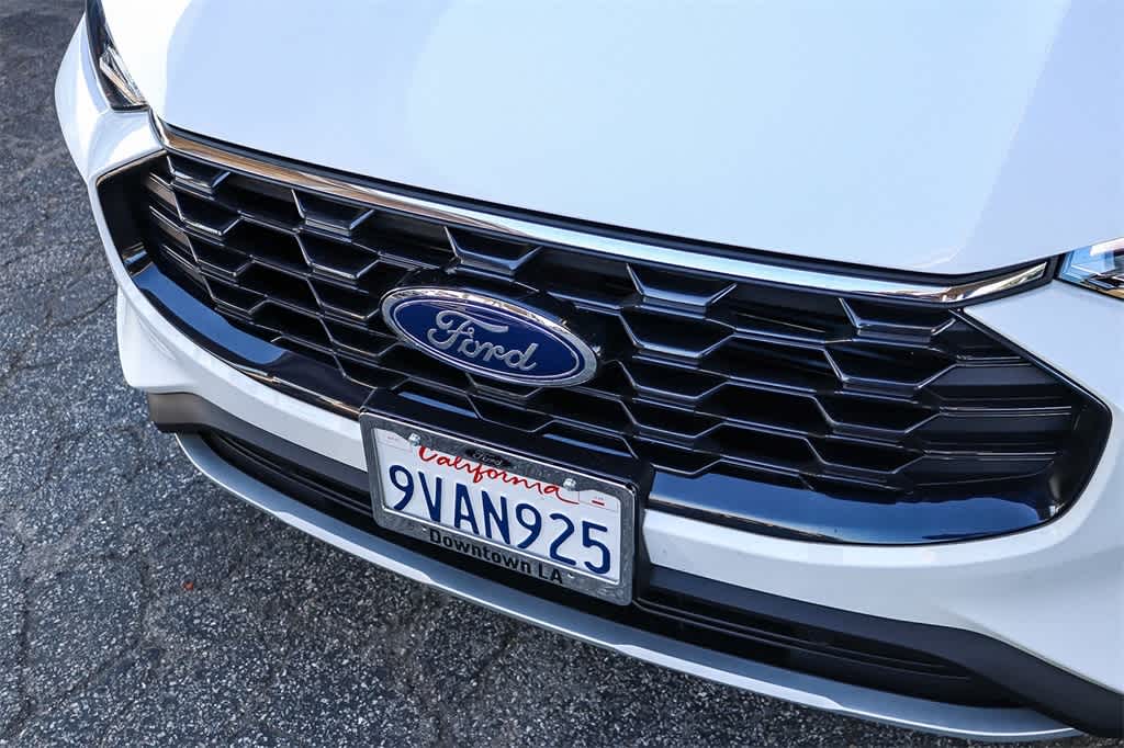 Thumbnail: 2025 Ford Escape - 8