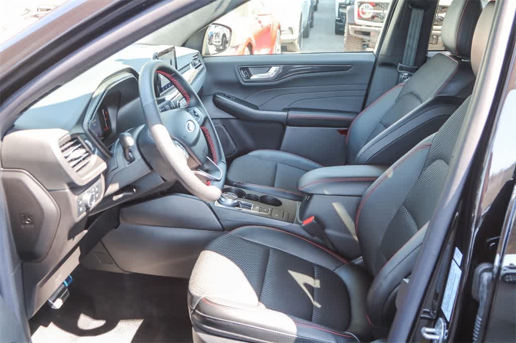 Thumbnail: 2024 Ford Escape - 17