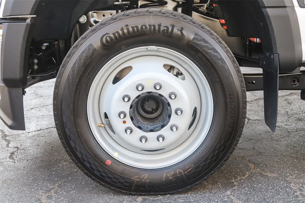 Thumbnail: 2026 Ford F-450 - 18