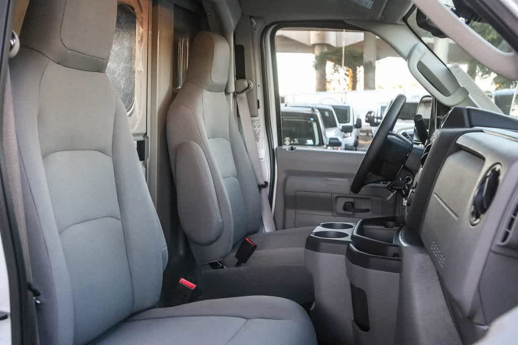 2026 Ford E-Series Cutaway Base - Photo 20