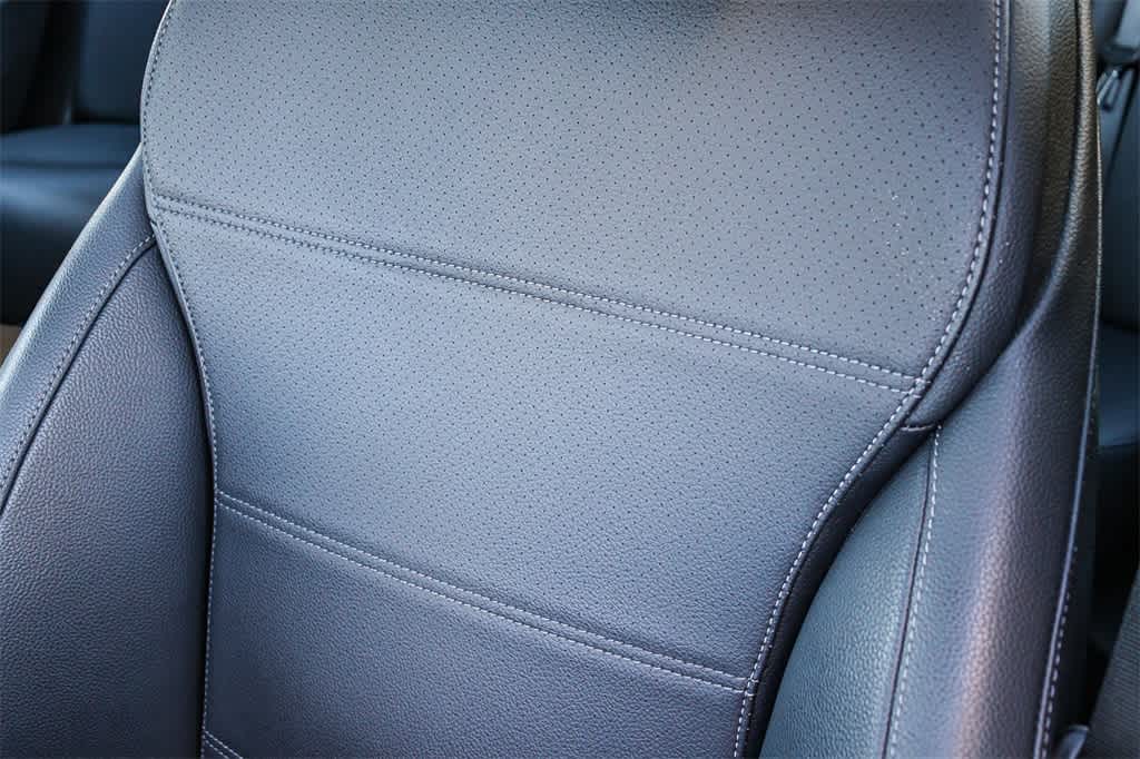 Thumbnail: 2023 Mercedes-Benz C-Class - 23