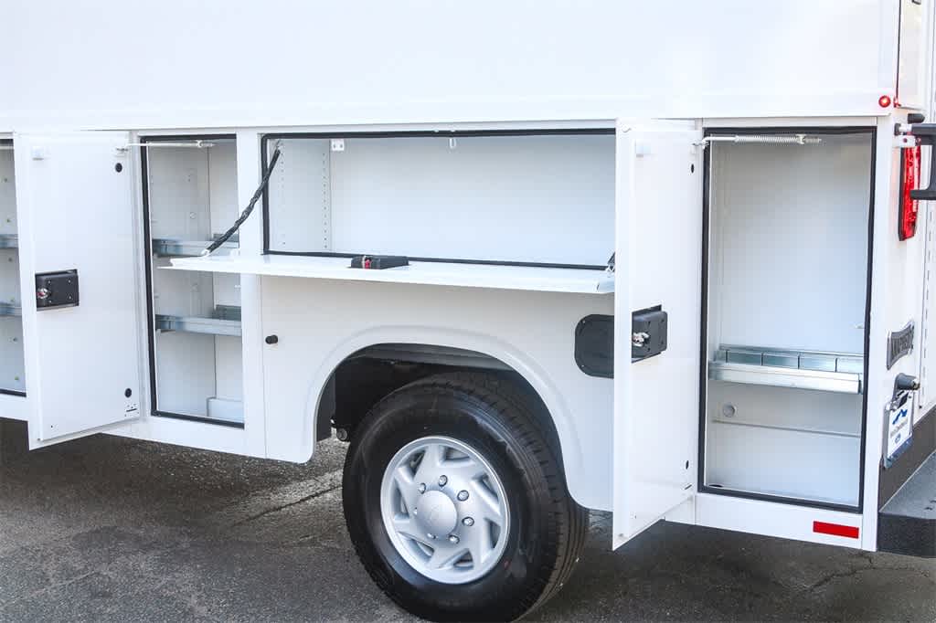 Thumbnail: 2026 Ford Econoline - 13