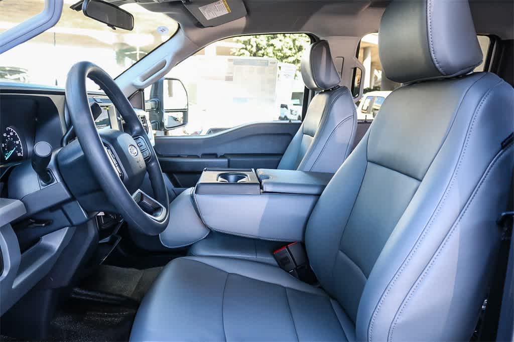 Thumbnail: 2026 Ford F-350 - 26