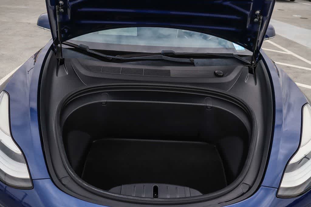 Thumbnail: 2018 Tesla Model 3 - 28