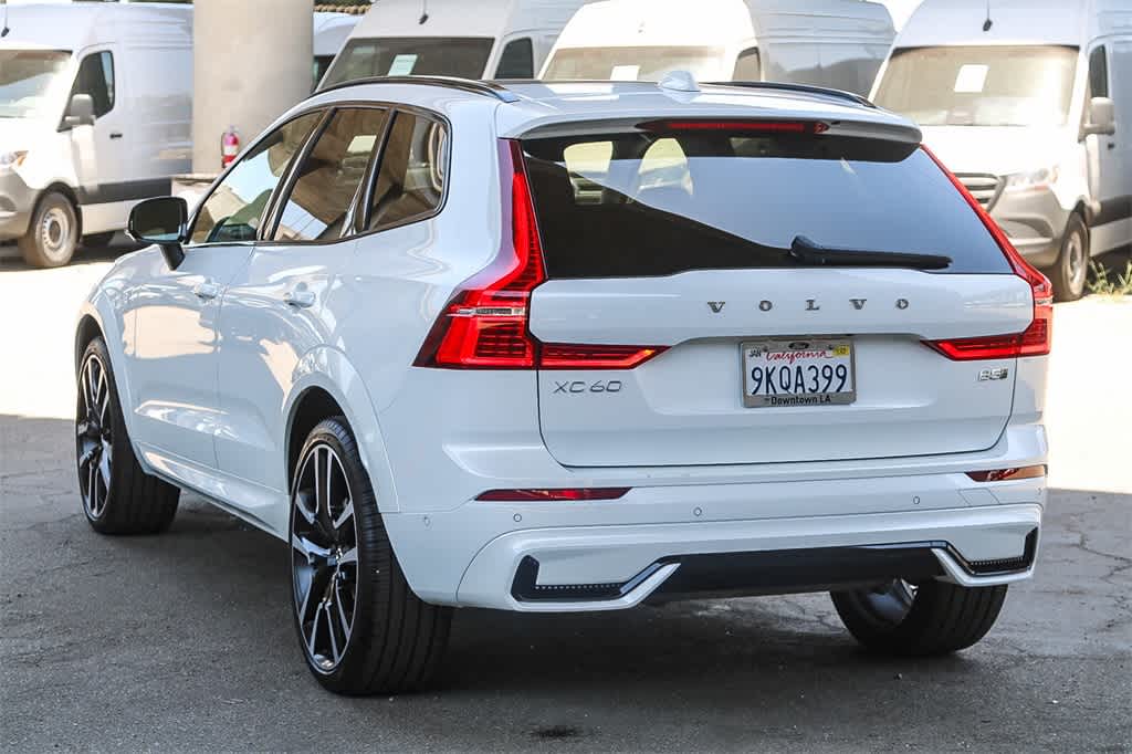 Thumbnail: 2024 Volvo XC60 - 8