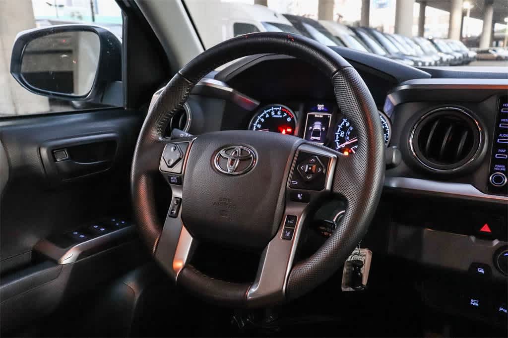 Thumbnail: 2022 Toyota Tacoma - 16