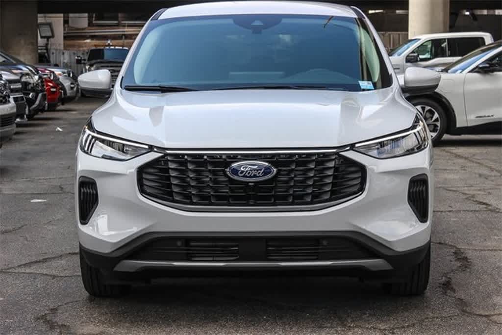 2024 Ford Escape Active photo 2