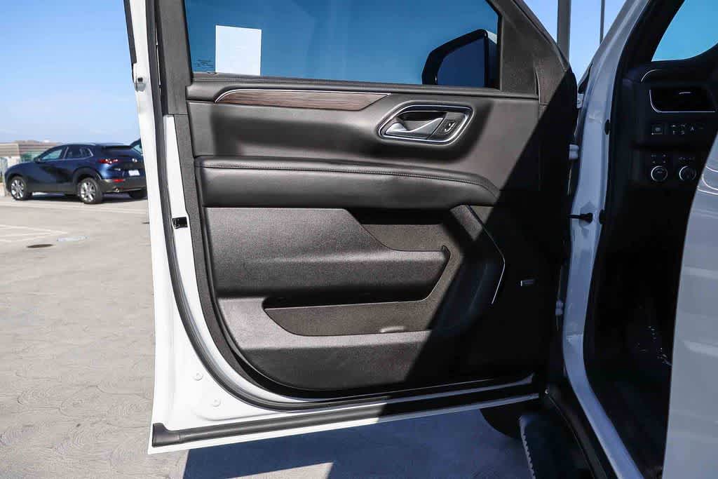 Thumbnail: 2022 Chevrolet Tahoe - 18