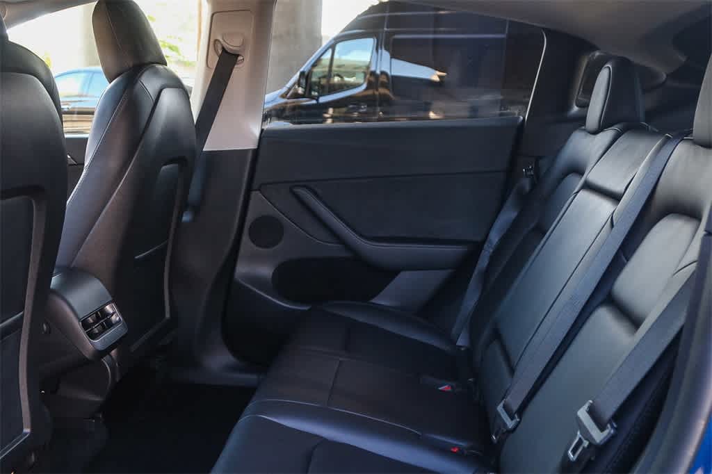 Thumbnail: 2022 Tesla Model Y - 18