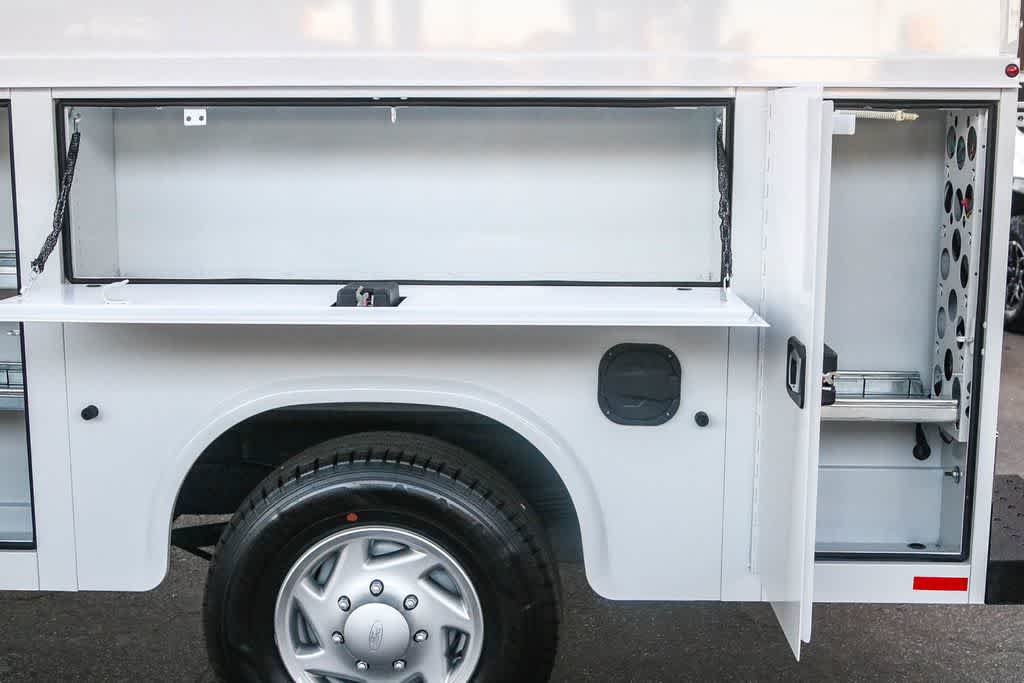 Thumbnail: 2026 Ford Econoline - 15