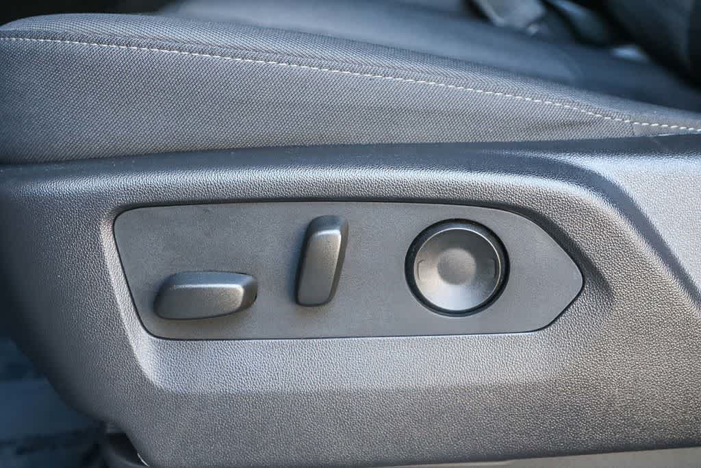 Thumbnail: 2025 Chevrolet Silverado 1500 - 21