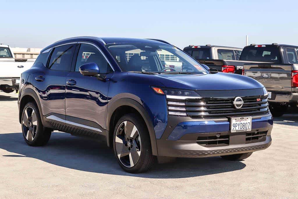 Thumbnail: 2025 Nissan Kicks - 2