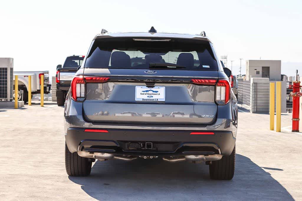 Thumbnail: 2025 Ford Explorer - 4