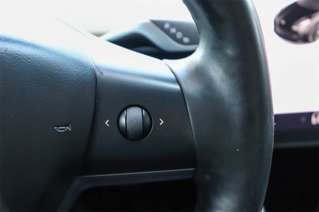 Thumbnail: 2018 Tesla Model 3 - 15