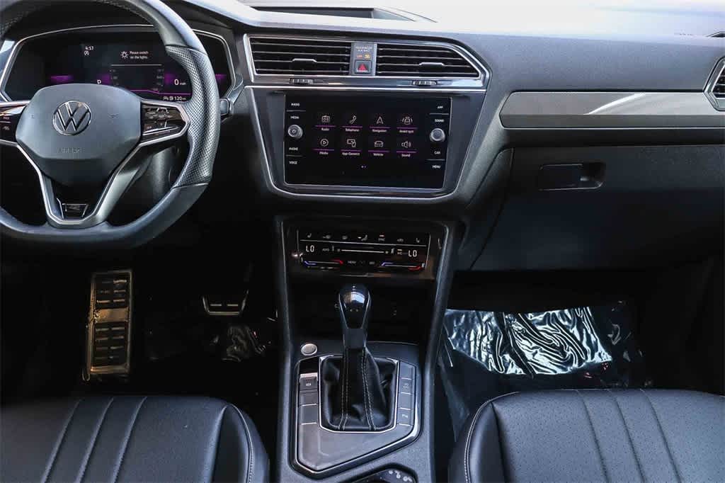 Thumbnail: 2022 Volkswagen Tiguan - 13
