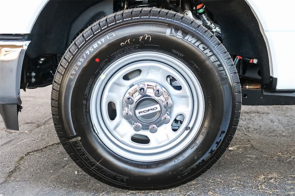 Thumbnail: 2026 Ford F-250 - 18